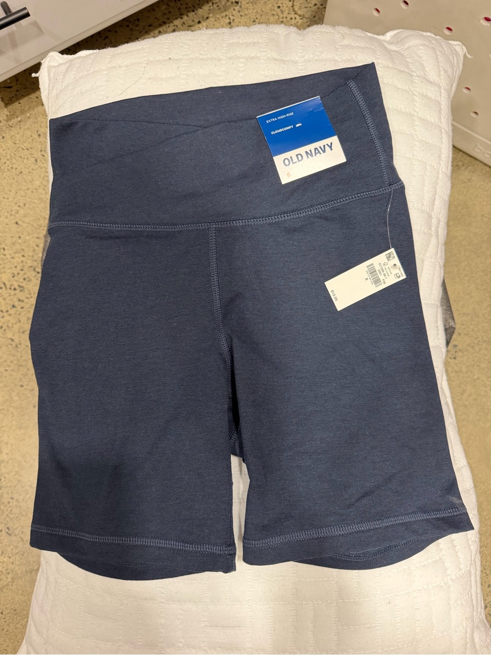 Old Navy Women's Navy High-Rise  Shorts